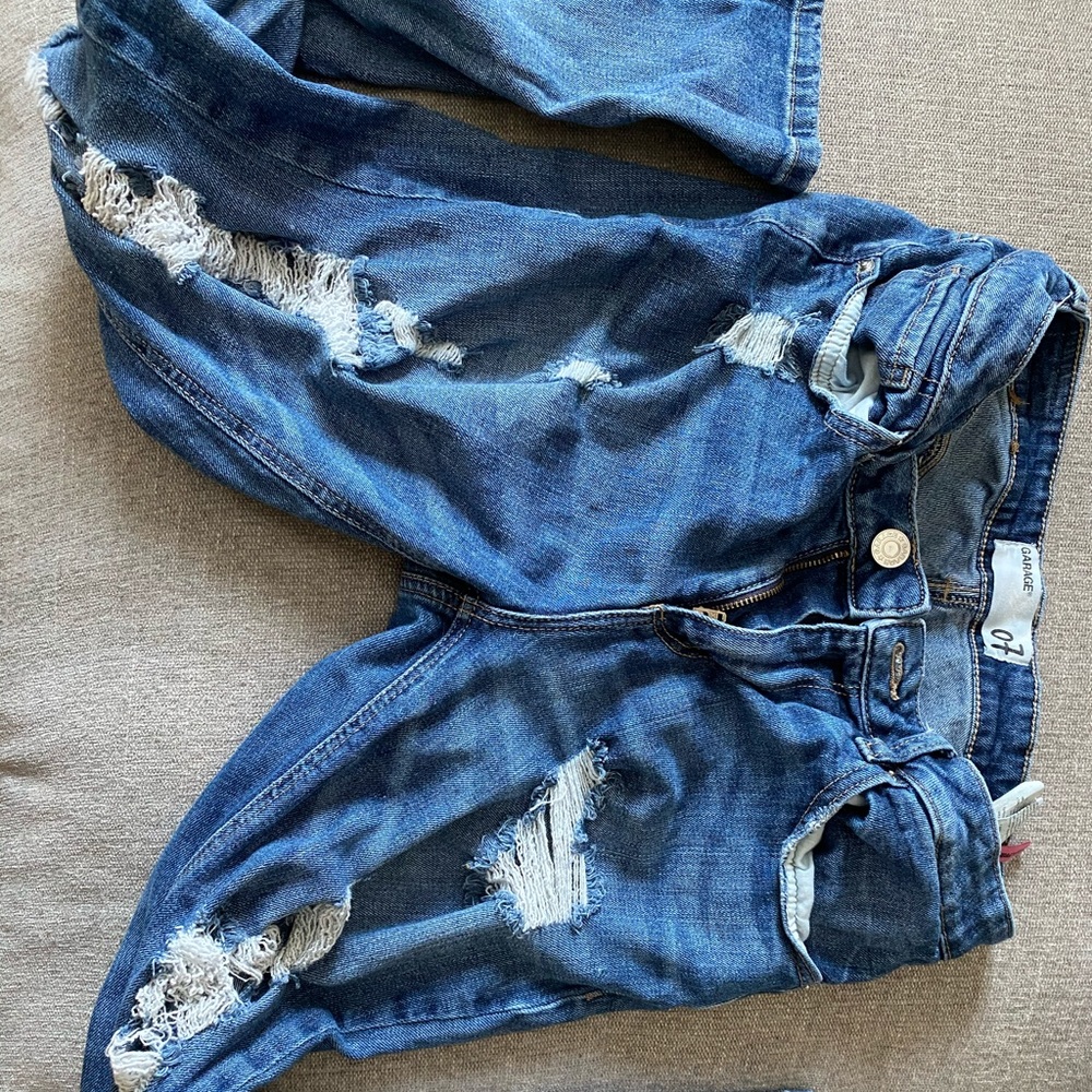 DISTRESS GIRLFRIEND JEANS FROM GARAGE
